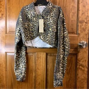 NWT Women’s medium ACOA Leopard printed denim jacket
